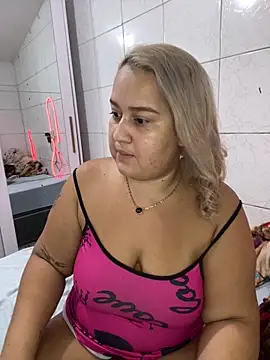 Snapshot of MinaBoss chatting on 03-11-25, 01:37 MinaBoss online show from 03-11-25, 01:37