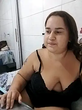 Snapshot of MinaBoss chatting on 10-26-25, 02:50 MinaBoss online show from 10-26-25, 02:50