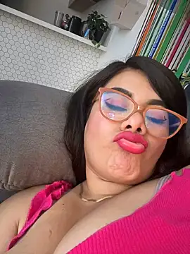 Insane Issa online show from 02-18-25, 06:37