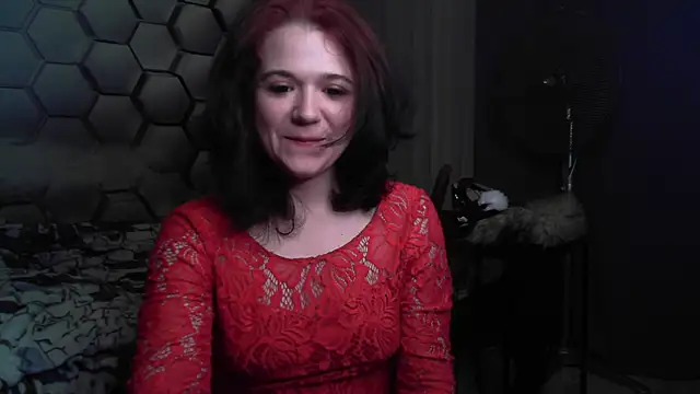 Naomi Robbins Love online show from 10-07-25, 08:11