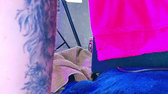 NathaxaLeans online show from 10-19-25, 11:44