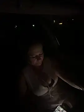 Snapshot of SummerBlueMoon chatting on 02-18-26, 05:58 SummerBlueMoon online show from 02-18-26, 05:58