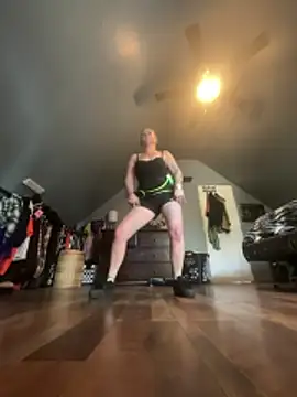 Snapshot of SummerBlueMoon chatting on 03-04-26, 10:16 SummerBlueMoon online show from 03-04-26, 10:16