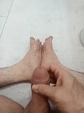 Hardapple01 online show from 03-23-25, 12:04