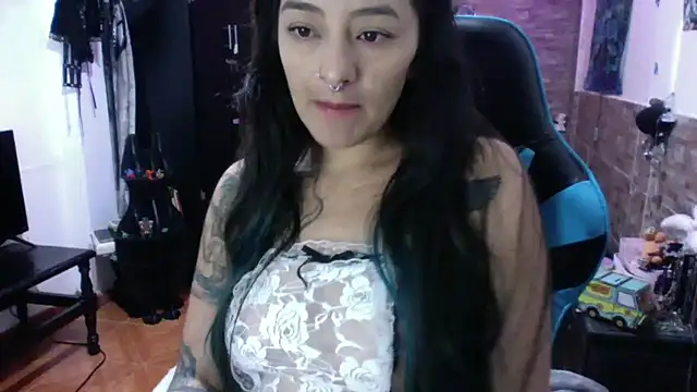 AngelaQueen  online show from 10-17-25, 05:59