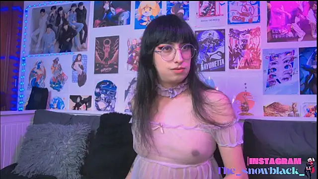 snowblack  online show from 02-13-26, 05:31