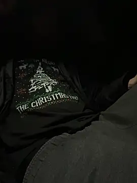 Snapshot of Ginger_Tim chatting on 12-19-25, 05:03 Ginger Tim online show from 12-19-25, 05:03