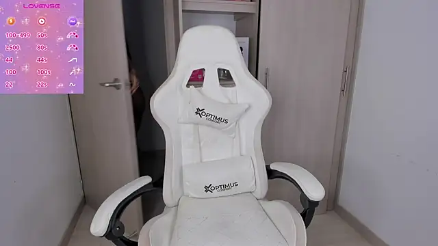 Snapshot of Channel-kox chatting on 02-14-25, 02:50 Channel-kox online show from 02-14-25, 02:50