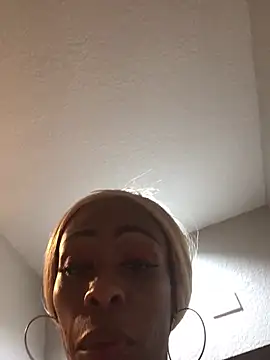 SlimBeenBadd1981 online show from 01-03-25, 11:35