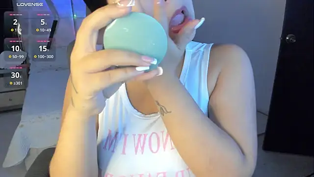 LunaBaker-1 online show from 02-26-25, 11:04