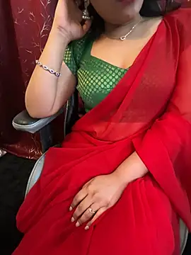 Snapshot of LuscousPussy chatting on 03-18-25, 05:10 LuscousPussy online show from 03-18-25, 05:10