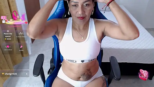 Dayanna 11 online show from 05-06-26, 08:58