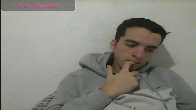 Tombgy07 online show from 01-07-25, 04:37