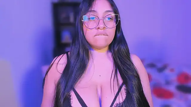 Soysofiarodrigu online show from 03-05-25, 07:49