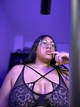 Soysofiarodrigu online show from 03-07-25, 10:21