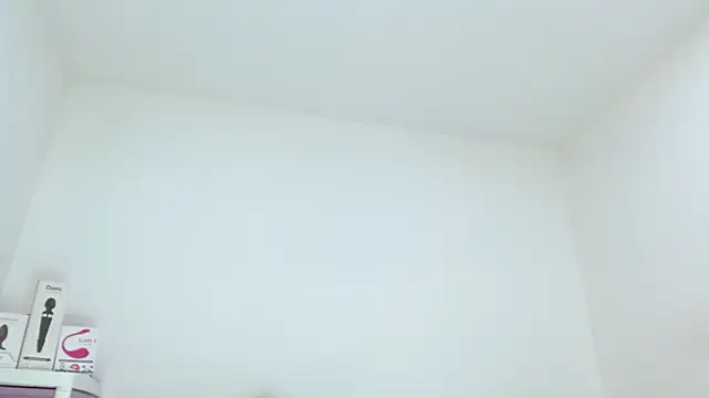 sashacreamy  online show from 09-23-25, 04:15