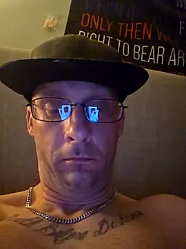 SirGhost19 online show from 02-04-26, 09:04