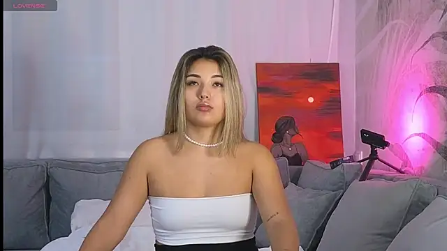 lily  foster online show from 12-13-24, 02:21