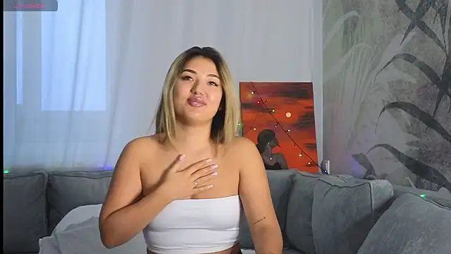 lily  foster online show from 12-29-24, 06:03