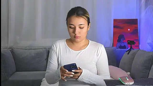 lily  foster online show from 02-12-25, 07:02