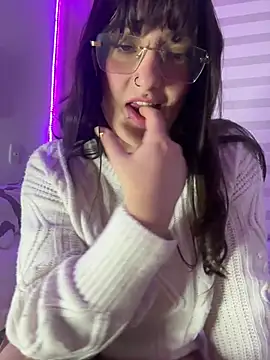 Snapshot of Megan_lu2 chatting on 02-06-25, 04:21 Megan lu2 online show from 02-06-25, 04:21