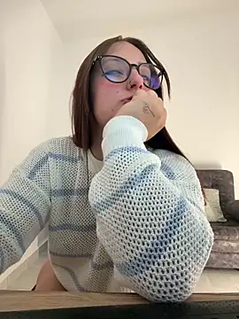 Snapshot of Megan_lu2 chatting on 09-11-25, 12:27 Megan lu2 online show from 09-11-25, 12:27