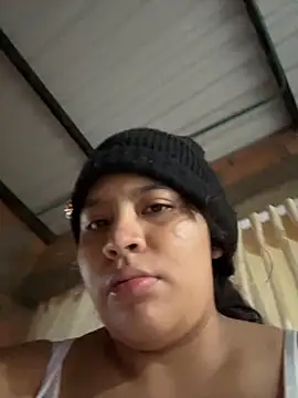 moncerrat luna online show from 11-28-25, 12:08