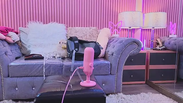 Emiily Scott1 online show from 01-10-25, 12:58