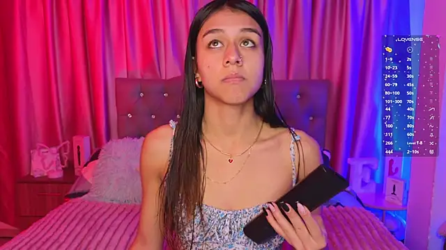 Emiily Scott1 online show from 04-03-26, 07:34