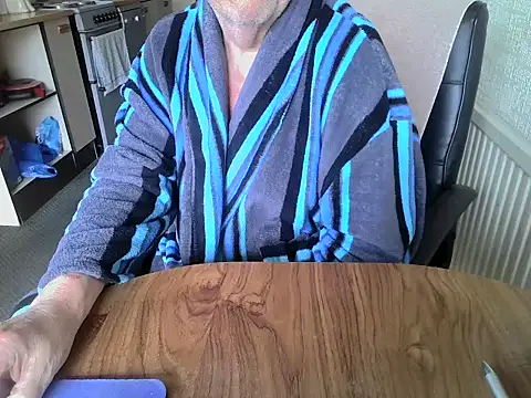 daddyflash online show from 06-12-26, 08:24