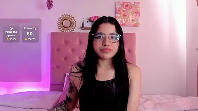 aliice walker  online show from 12-02-24, 03:47