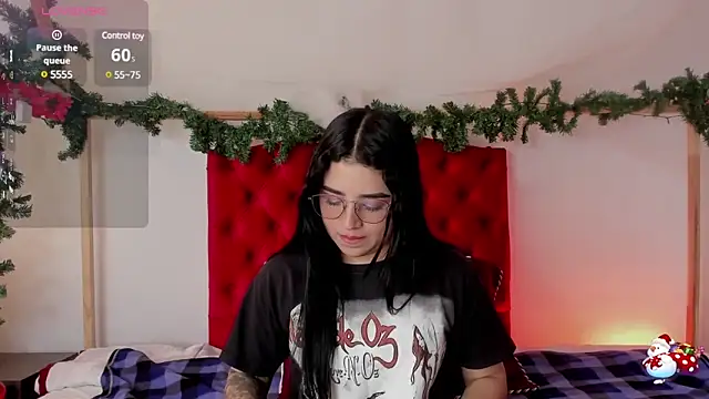 aliice walker  online show from 12-09-24, 03:33