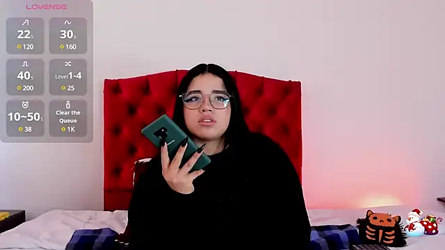 aliice walker  online show from 12-11-24, 04:31