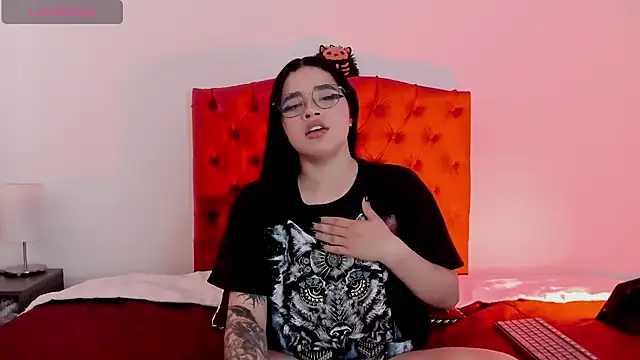 aliice walker  online show from 12-21-24, 04:36