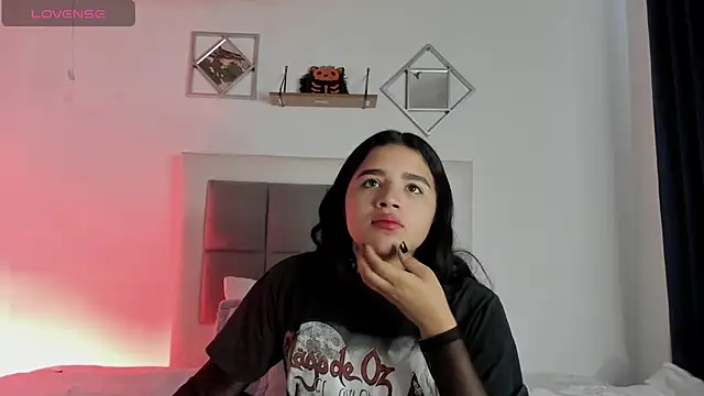 aliice walker  online show from 01-10-25, 12:36