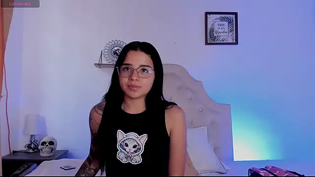 aliice walker  online show from 09-19-25, 12:50