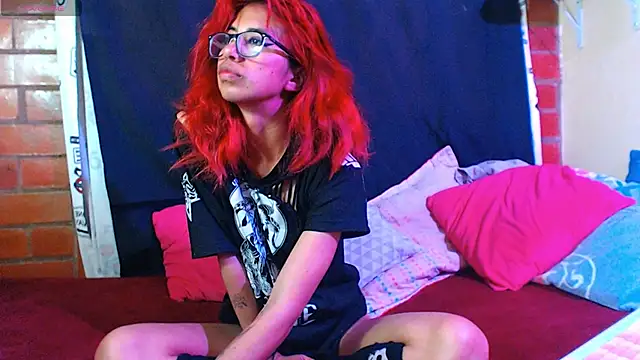 Roxanbunny1 online show from 12-30-24, 03:25