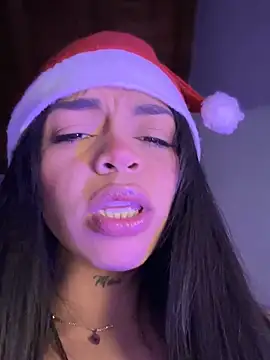Snapshot of Charly_ chatting on 12-25-24, 10:37 Charly  online show from 12-25-24, 10:37