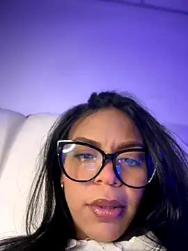 Snapshot of Charly_ chatting on 10-29-25, 04:15 Charly online show from 10-29-25, 04:15