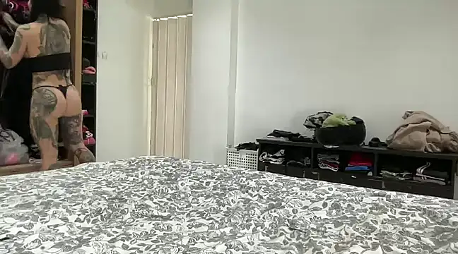 Snapshot of claudiacvc95 chatting on 12-08-24, 07:37 claudiacvc95 online show from 12-08-24, 07:37