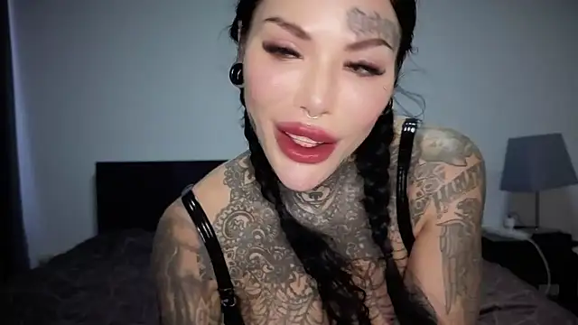 Snapshot of claudiacvc95 chatting on 03-22-26, 07:01 claudiacvc95 online show from 03-22-26, 07:01