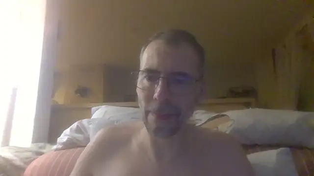 ptitcanard60600 online show from 10-05-25, 05:22