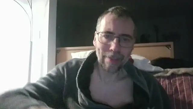 ptitcanard60600 online show from 03-31-26, 09:48