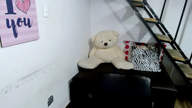 samantha baby  online show from 12-22-24, 11:52