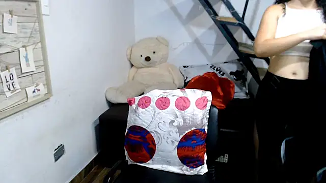 samantha baby  online show from 02-16-25, 03:04