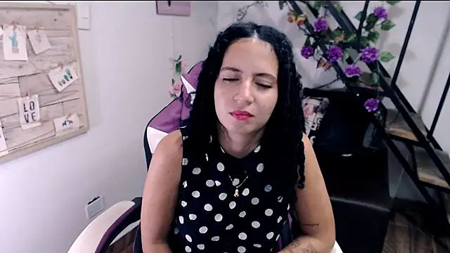 samantha baby  online show from 07-28-26, 08:52