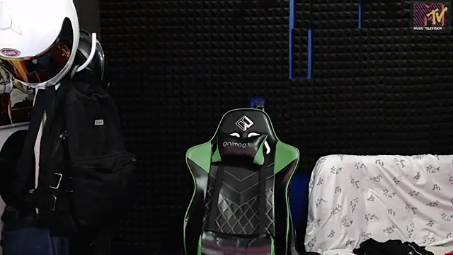 Curly Angel24 online show from 11-26-25, 12:44