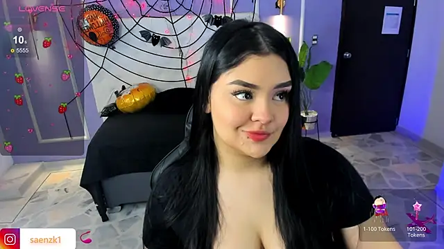 martinasaez online show from 10-27-25, 08:35