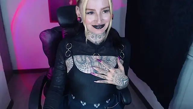 Snapshot of Anaii_Gomez chatting on 01-13-25, 11:06 Anaii Gomez online show from 01-13-25, 11:06