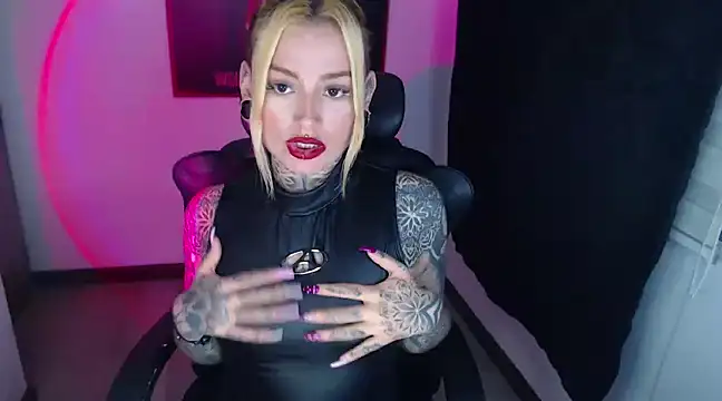 Snapshot of Anaii_Gomez chatting on 01-20-25, 10:59 Anaii Gomez online show from 01-20-25, 10:59